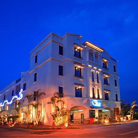 Blue Coast Spa Motel Csilung Kültér fotó
